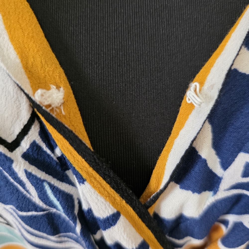 * Nine West Scarf Printed Wrap Dress. White Floral Maxi, Navy Mustard Accent LG - Picture 4 of 11